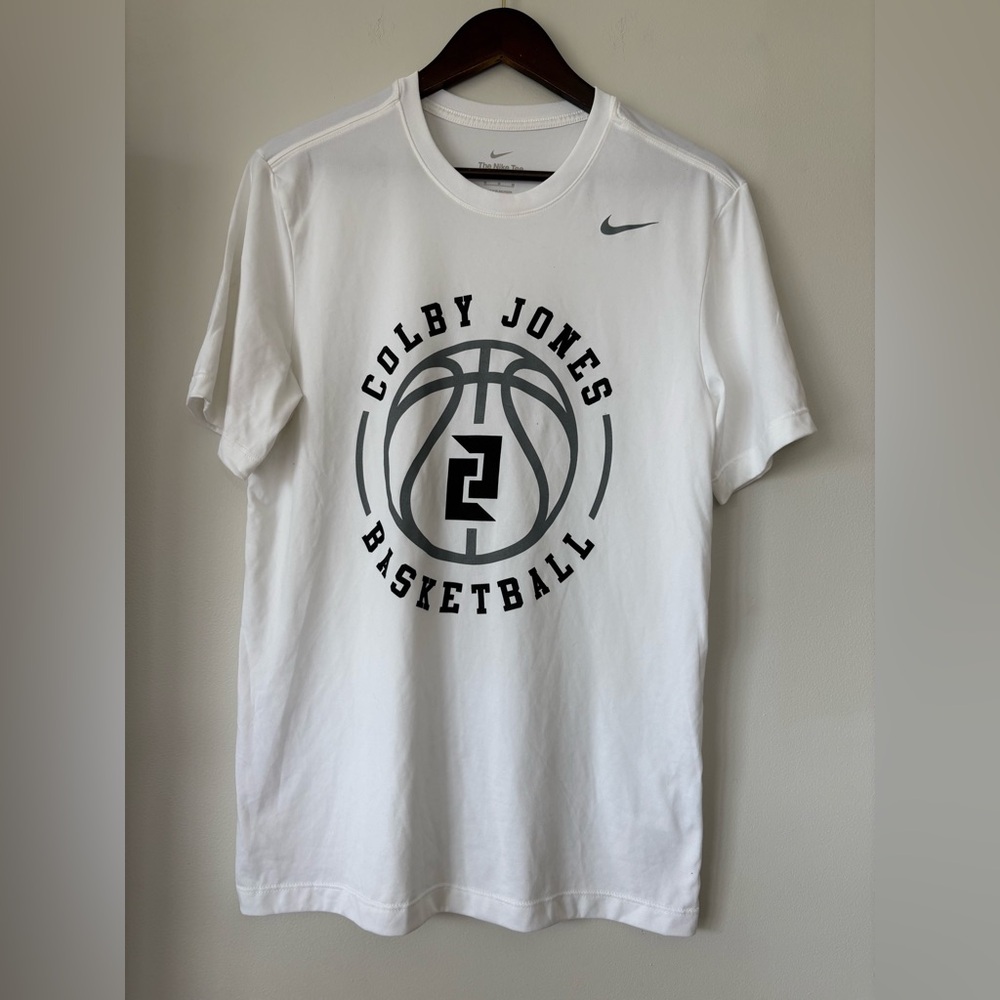 Colby Jones Basketball Camp TShirt Autographed NBA The Nike Tee Mens Medium